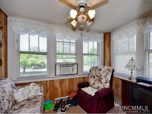 132 Hendrix Street - Photo 4