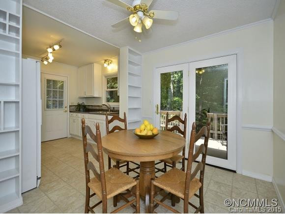 289 Foxcroft Drive - Photo 4
