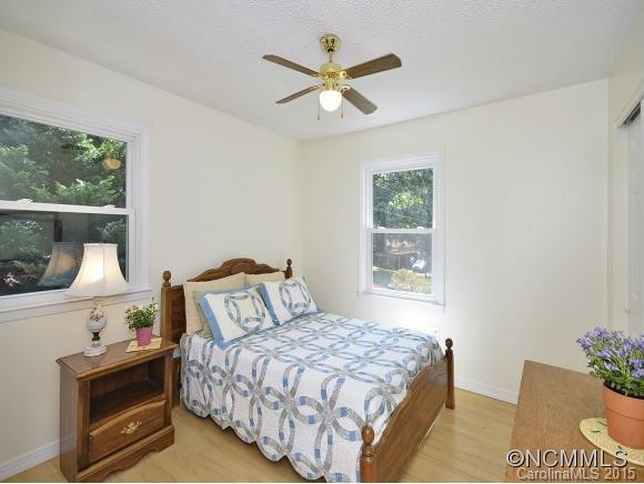 289 Foxcroft Drive - Photo 7