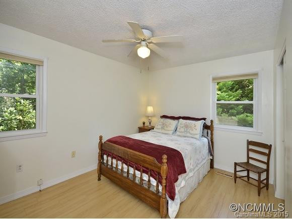 289 Foxcroft Drive - Photo 8
