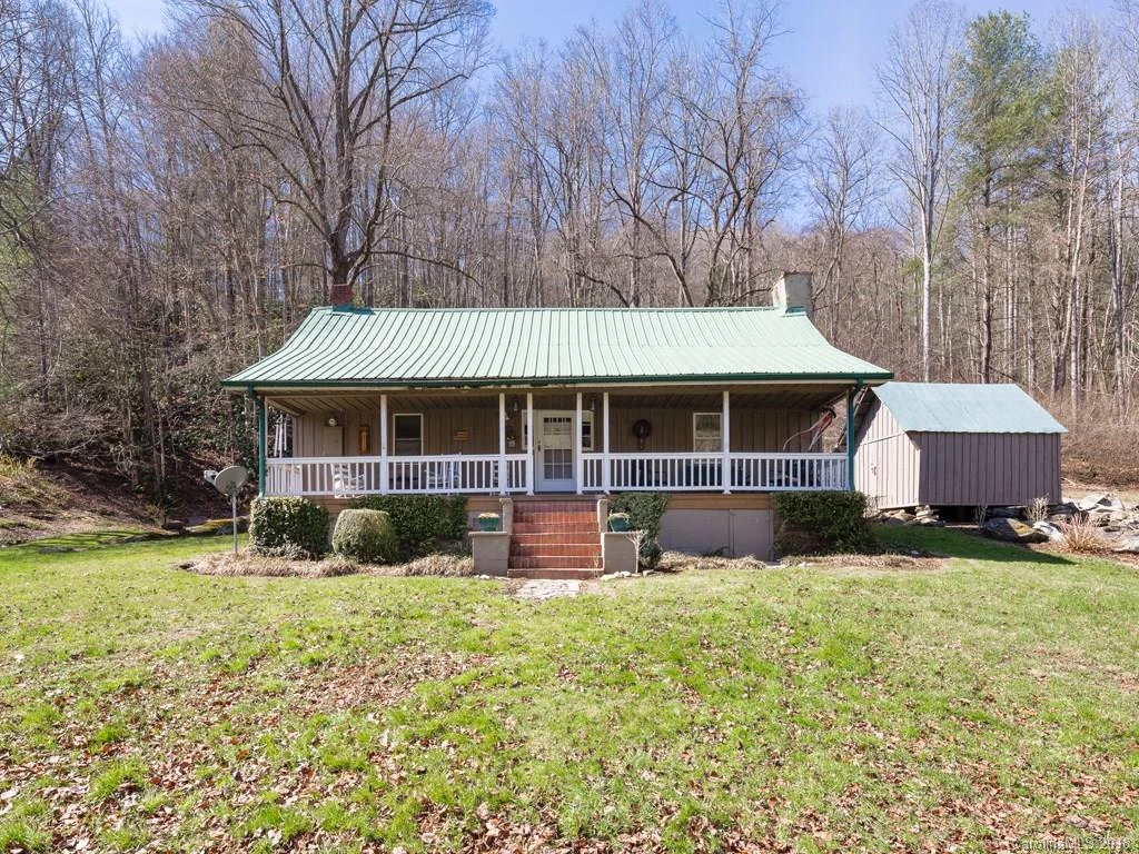 1295 Will Higgins Road