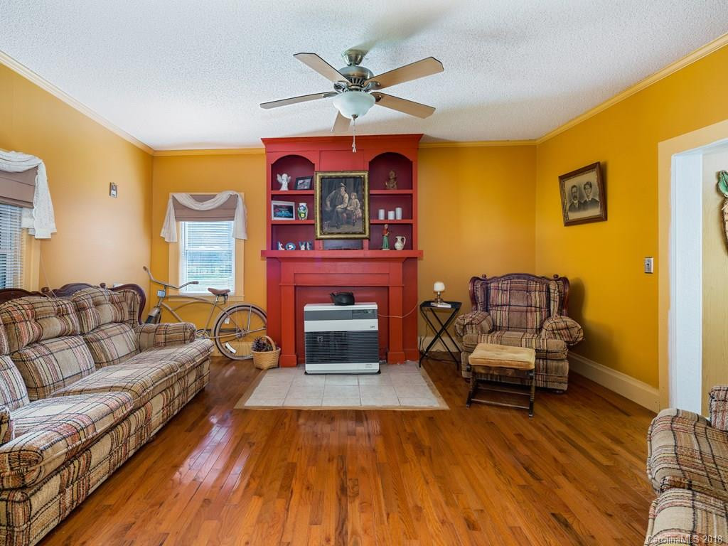 1295 Will Higgins Road - Photo 4