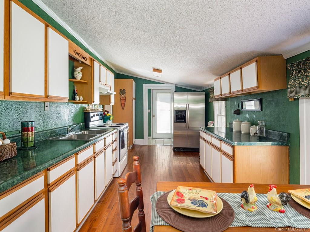 1295 Will Higgins Road - Photo 6