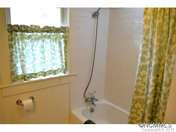 30 Monroe Place - Photo 11