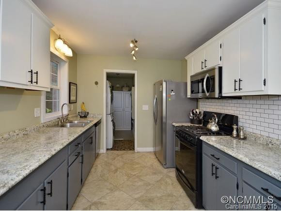 422 Hillcrest Circle - Photo 6