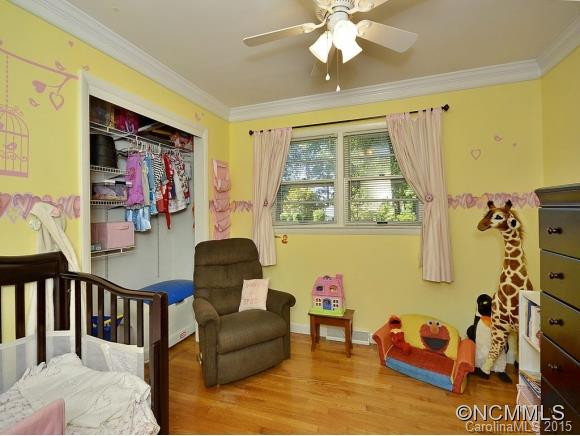 422 Hillcrest Circle - Photo 8
