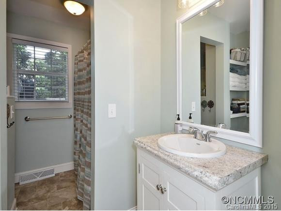 422 Hillcrest Circle - Photo 9