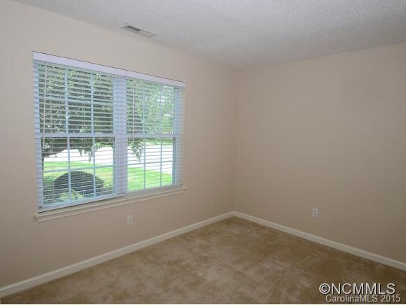 391 Highland Golf Drive - Photo 13