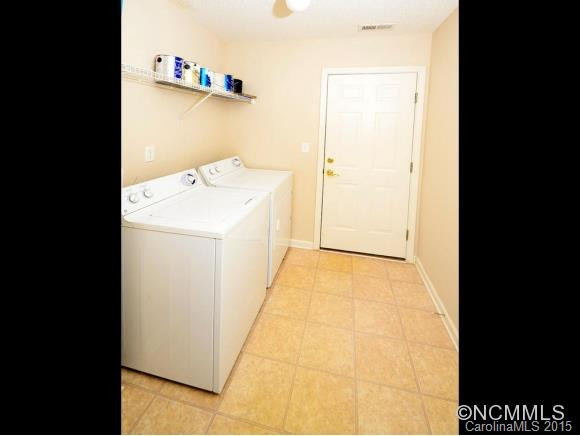 391 Highland Golf Drive - Photo 16