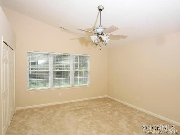 391 Highland Golf Drive - Photo 10