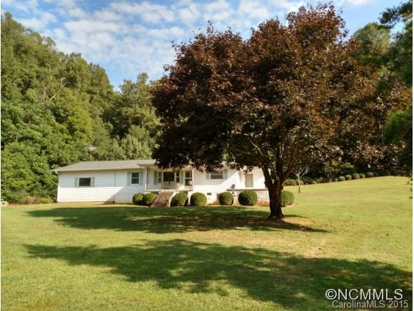 5995 Howard Gap Road