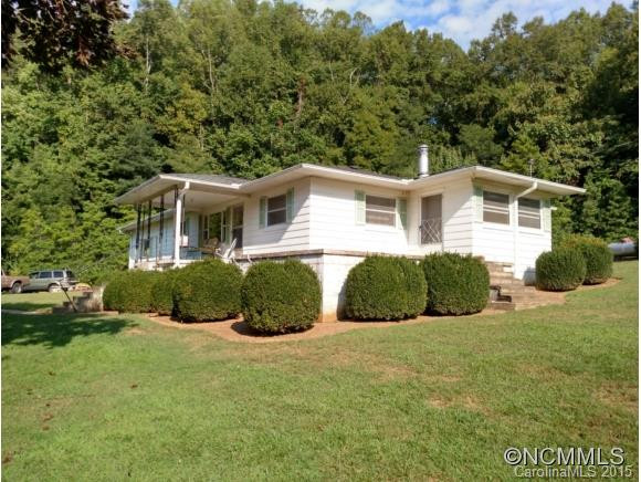 5995 Howard Gap Road - Photo 11