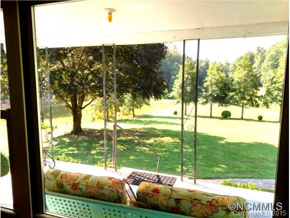 5995 Howard Gap Road - Photo 7