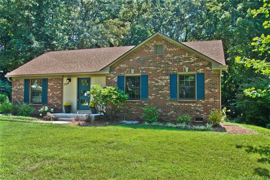 215 Summerglen - Photo 2