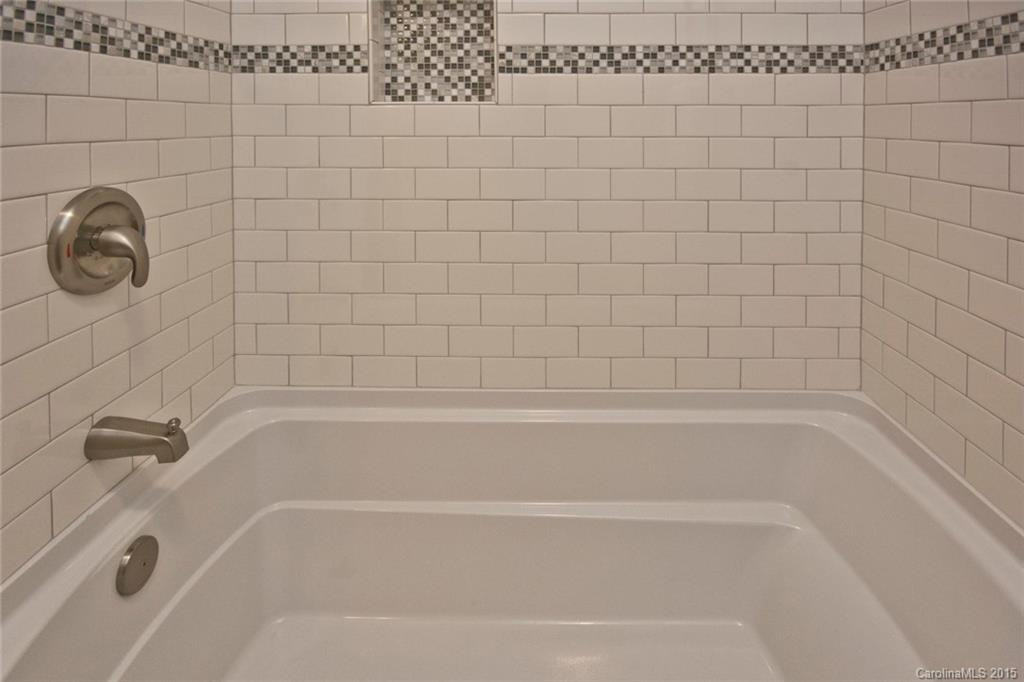 215 Summerglen - Photo 12