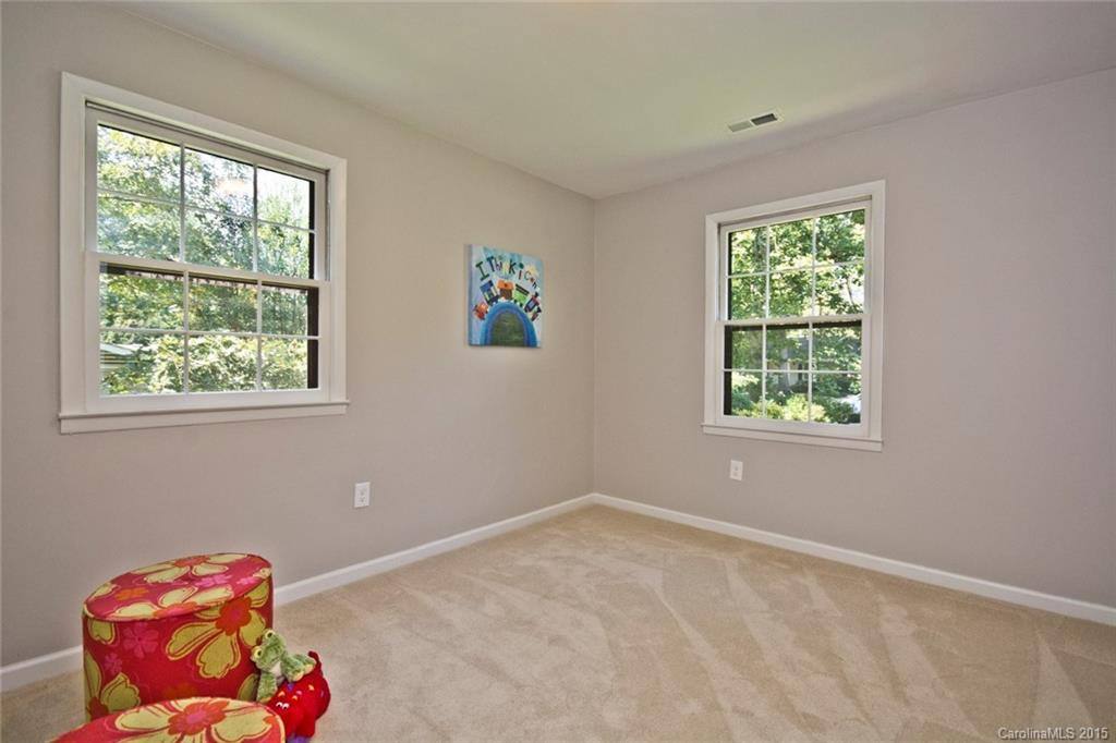 215 Summerglen - Photo 14