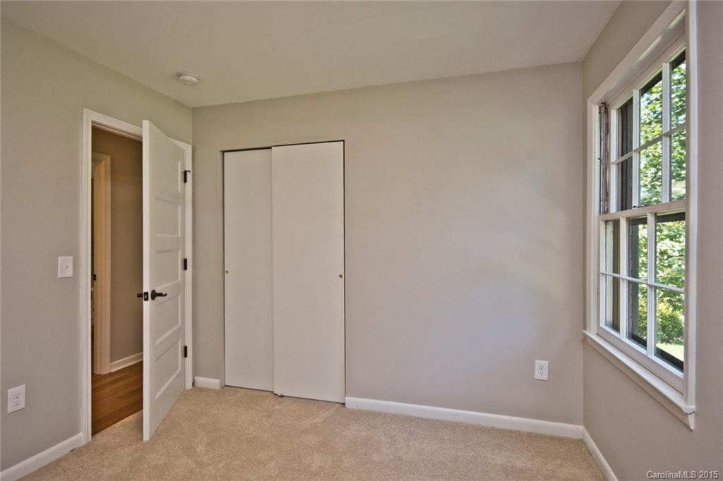 215 Summerglen - Photo 15