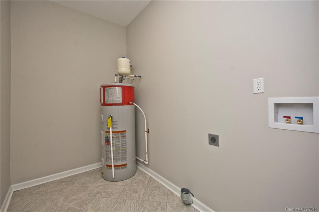 215 Summerglen - Photo 16