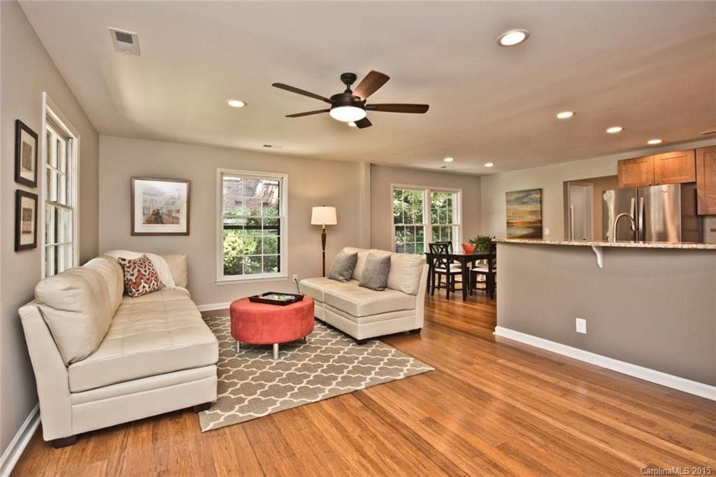 215 Summerglen - Photo 3