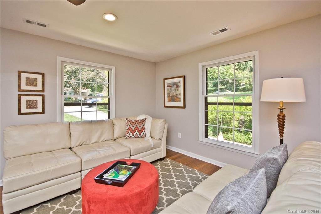 215 Summerglen - Photo 8