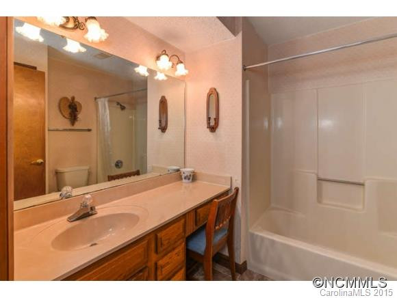 59 Ravencroft - Photo 14