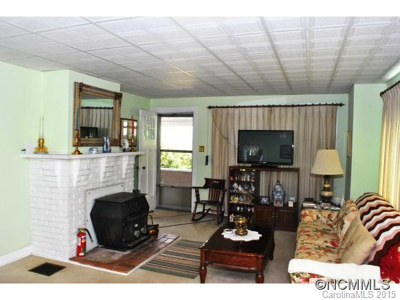 9 Salem Avenue - Photo 2