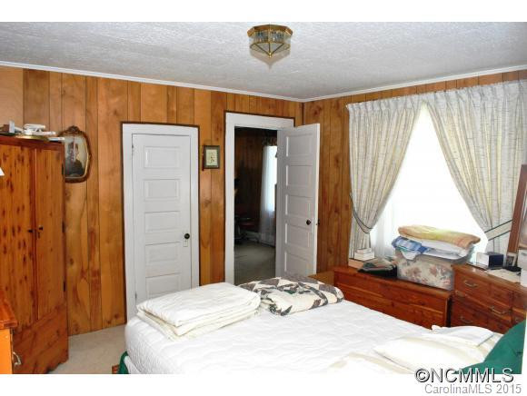 9 Salem Avenue - Photo 13