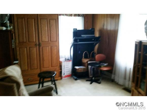 9 Salem Avenue - Photo 14
