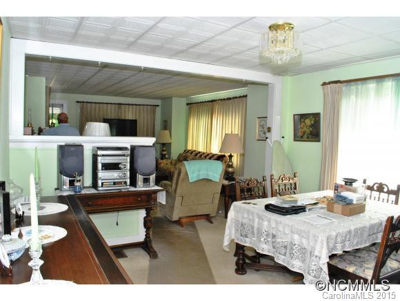 9 Salem Avenue - Photo 5