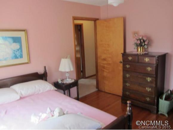 1870 Ferry Road - Photo 15