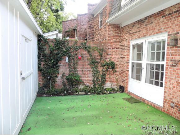 1409 B4 Kensington Court - Photo 15