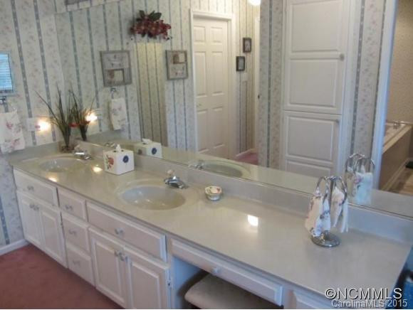 225 North Woodleaf Road - Photo 11