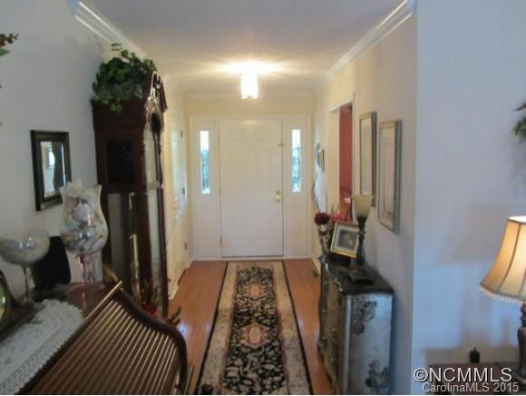 225 North Woodleaf Road - Photo 3