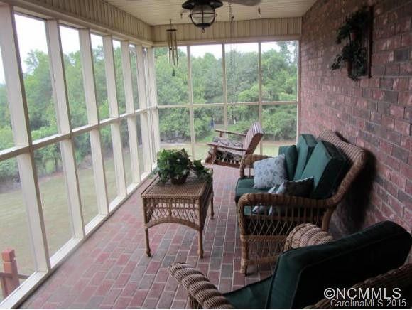 225 North Woodleaf Road - Photo 5