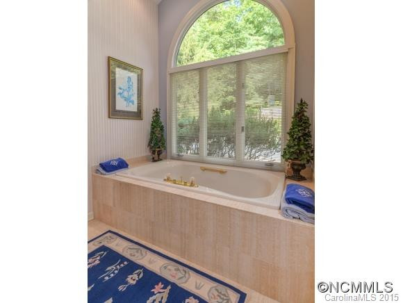 308 Kenmure Drive - Photo 14