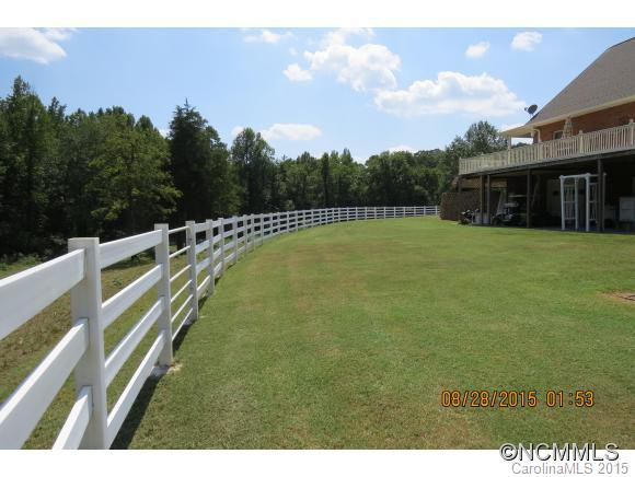 284 Line Drive - Photo 2