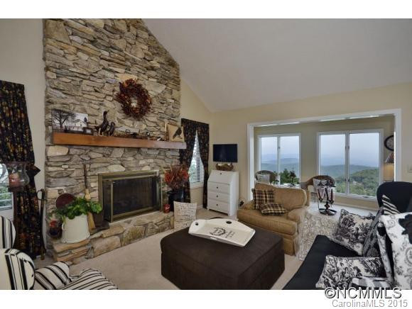 703 Fleetwood Plaza - Photo 2