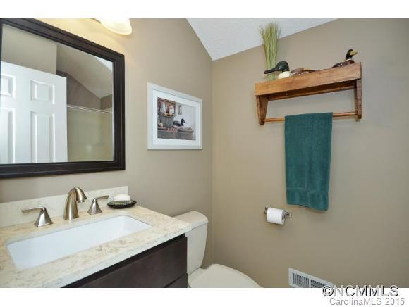 703 Fleetwood Plaza - Photo 13