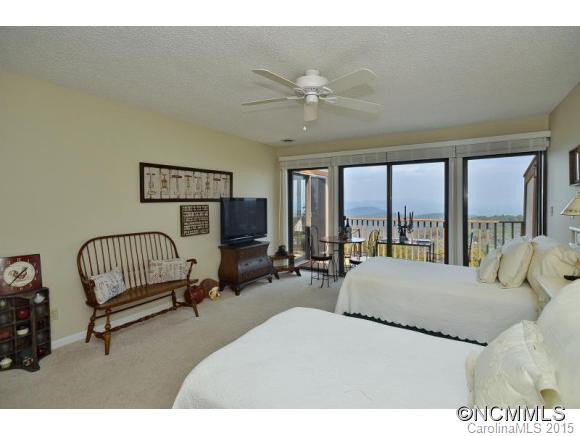703 Fleetwood Plaza - Photo 7