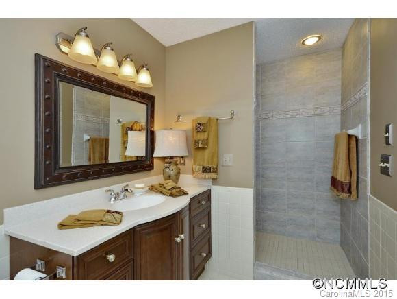 703 Fleetwood Plaza - Photo 8