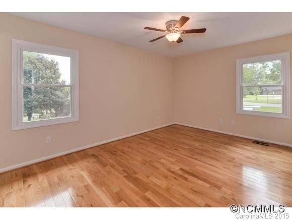7 Fair Oaks Road - Photo 17