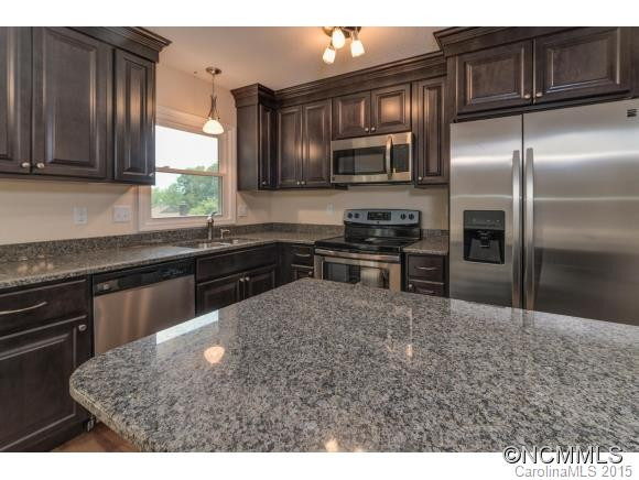 7 Fair Oaks Road - Photo 9