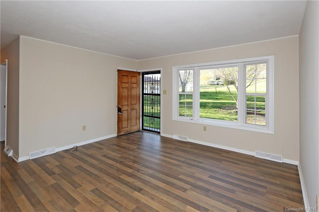 98 Floyd Drive - Photo 4