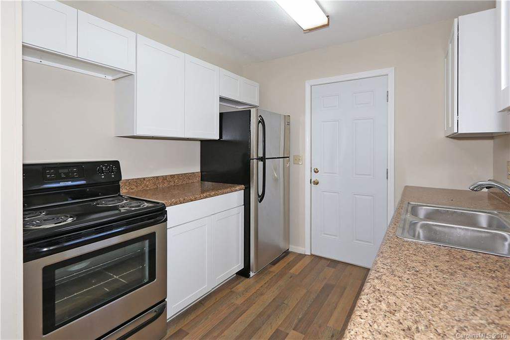98 Floyd Drive - Photo 6