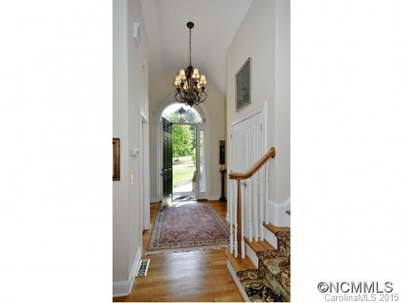 22 Chartwell Lane - Photo 3