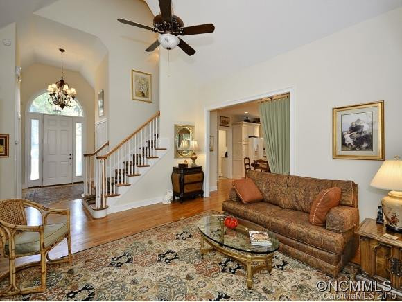 22 Chartwell Lane - Photo 5