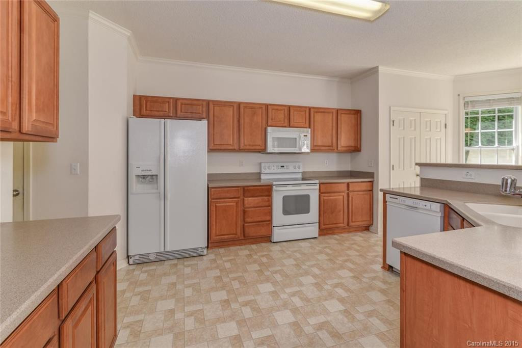5 Groton Way - Photo 11