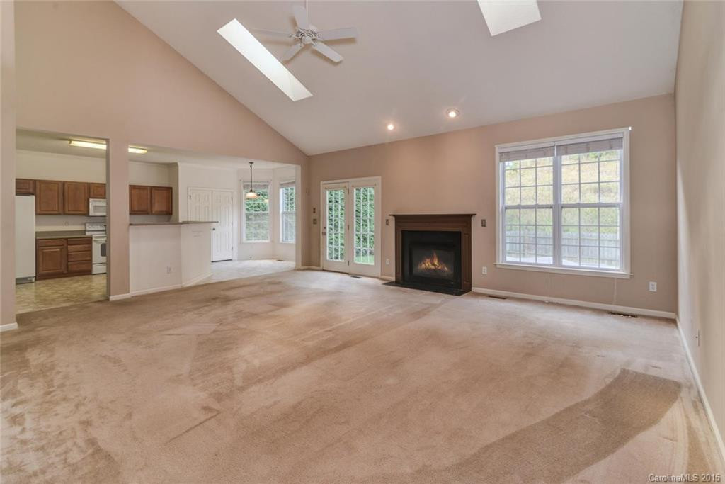 5 Groton Way - Photo 7
