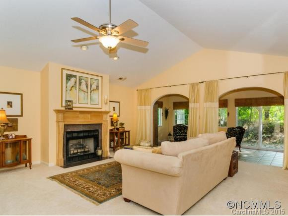 79 Stonebridge Drive - Photo 4