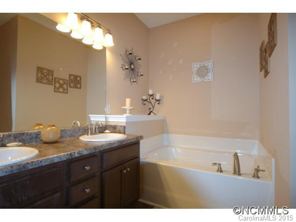 37 Alaskan Drive - Photo 12